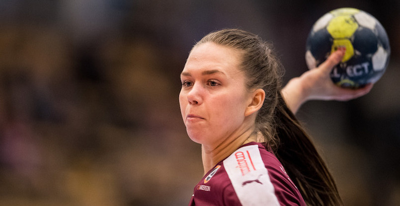 Дания. Шведская разыгрывающая Йенни Карлссон будет выступать за "Хольстебро"