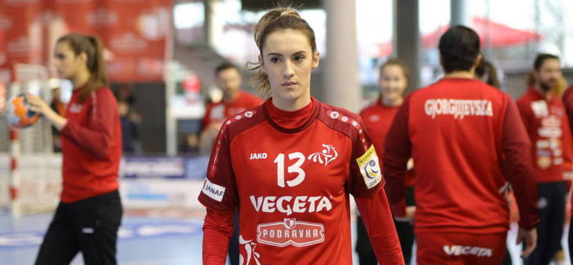 Румыния. Левая крайняя сборной Черногории и "Подравки" Дияна Мугоша со следующего сезона будет выступать за "Крайову"