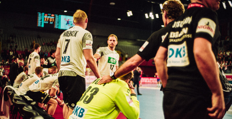 Квалификация Евро-2020. Сборная Германии осталась с одним правым полусредним. Остальные — травмированы