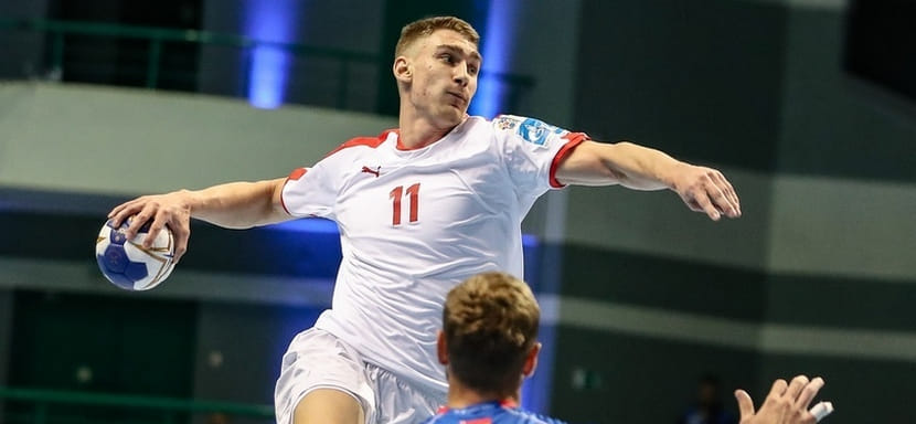 Суперлига. Михаил Виноградов: "Поиграть за "Каустик" было моей маленькой мечтой, поэтому я обрадовался, когда она воплотилась в жизнь"