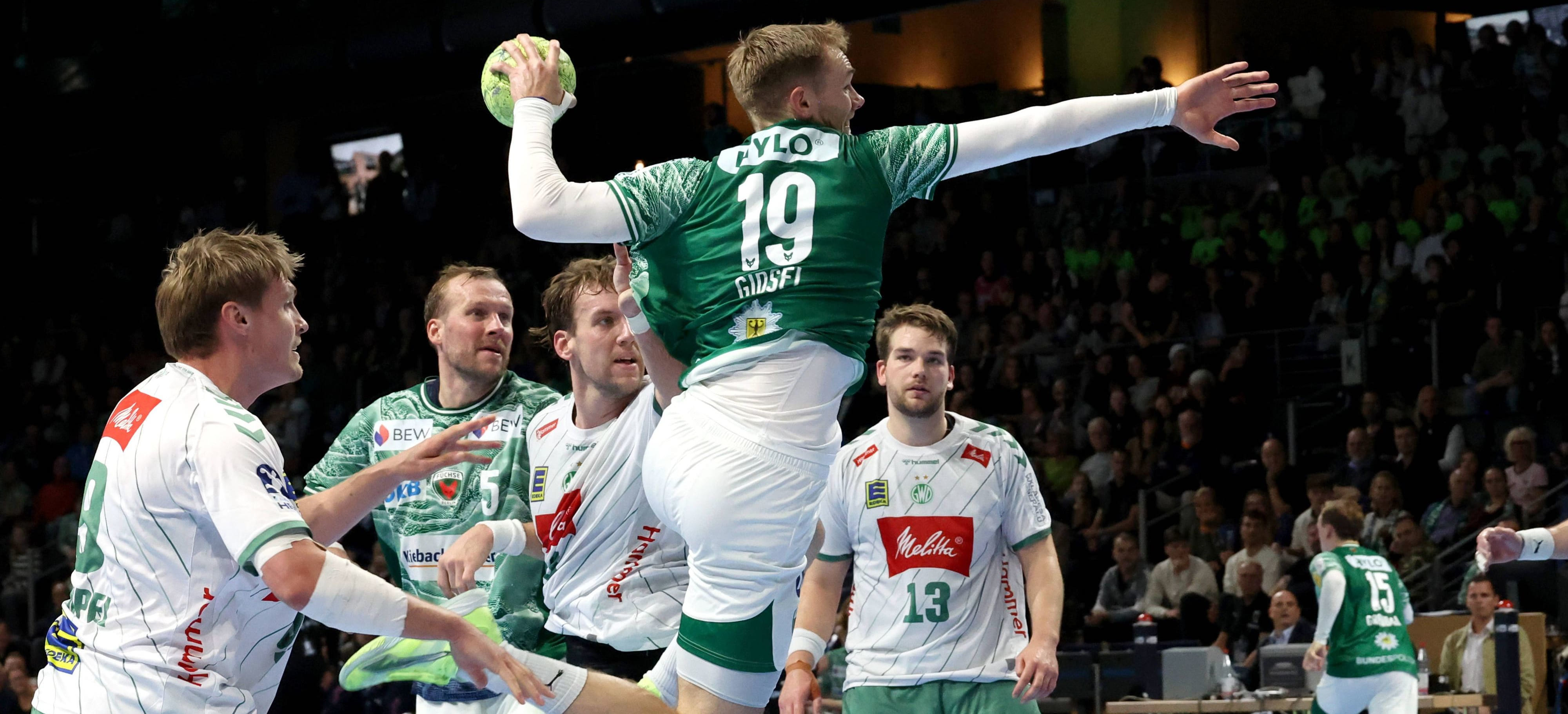 Кулеш вернулся на площадку, а "Фленсбург" одолел соседей из "Киля" и возглавил гонку в Германии