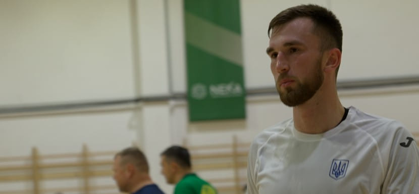 Максим Стрельников: "Не могу сказать, что мои навыки в нападении позволяют на равных составлять конкуренцию левым полусредним в сборной Украины"