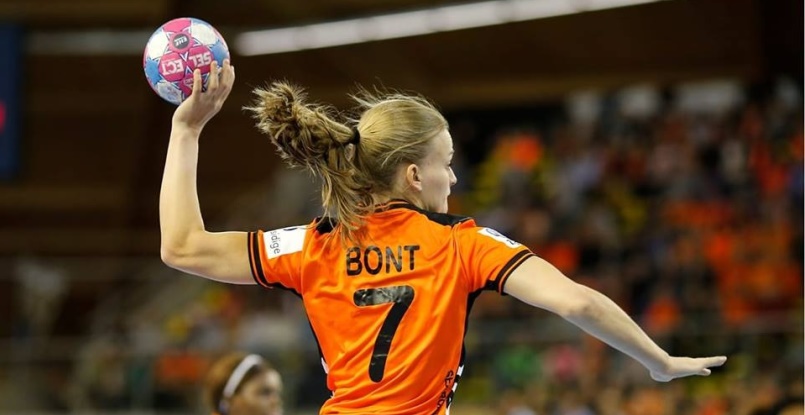 Евро-2018. Сборная Голландии в товарищеской встрече одержала верх над анголками