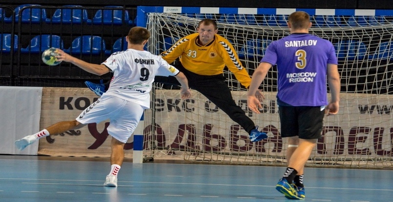 Правый крайний "Каустика" Алексей Фокин: "В чемпионат Франции или немецкую бундеслигу перебрался бы с удовольствием"