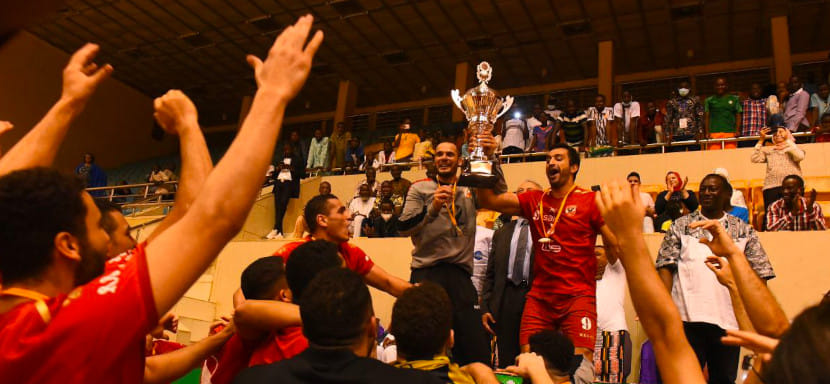 "Аль-Ахли" под руководством экс-тренера БГК Дани Гордо обыграл "Замалек" в Суперкубке Африки и завоевал право сыграть на Super Globe