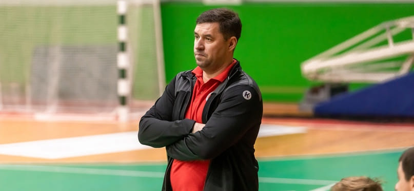 Беларусь. Андрей Мочалов о поражении от "Кронона": "Могли дожать соперника, но наступили на старые грабли — подвела реализация"