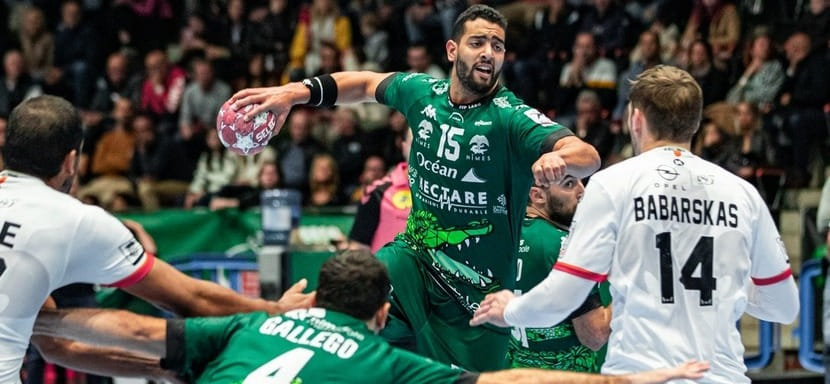 Франция. Капитан "Нима" Жюльен Ребишон продлил контракт с клубом. Египтянин Ахмед Хешам покинет команду