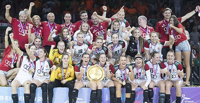 Молодежный ЧЕ-2019. Лили Херцег: "Неважно, что я не получила звание лучшего вратаря турнира, Анна Верещак тоже это заслужила"