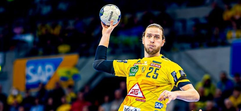 Полусредний сборной Швеции Олле Форселль Шефверт после этого сезона сменит "Райн Лёвен" на "Мельзунген"