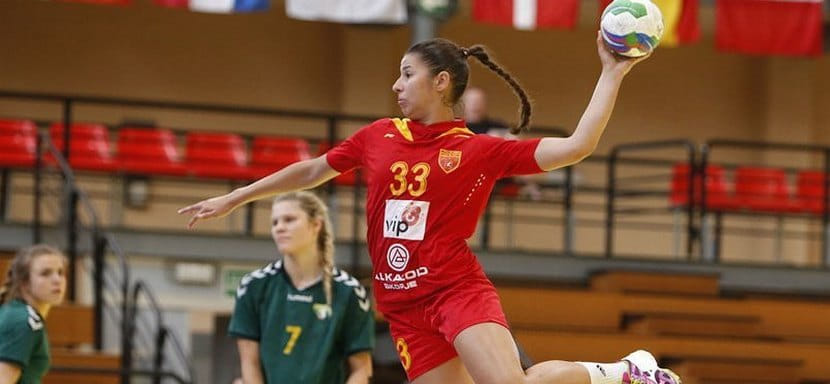 Женская сборная Северной Македонии начинает подготовку к отбору на ЧМ-2021. В команду вызвана правая крайняя ЦСКА Сара Ристовска