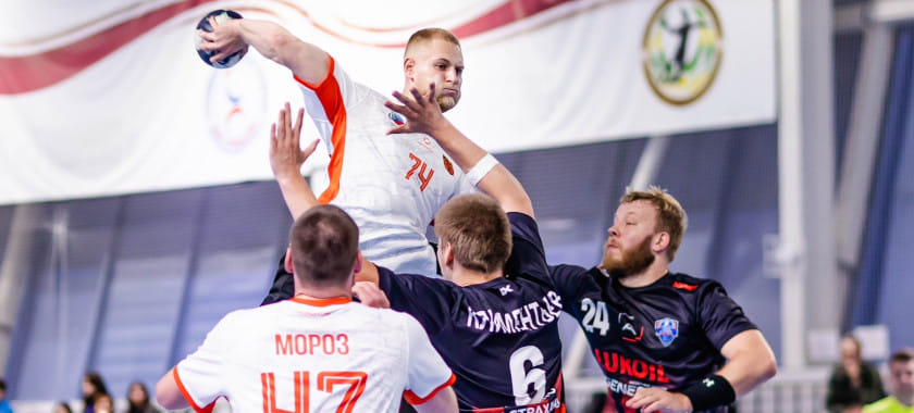 HC Academia Moscow beat HC Dinamo Astrakhan and achieved the first victory in the Super League. Albert Gumarov scored 10 goals