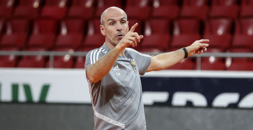 Португалия. "Бенфика" объявила об уходе главного тренера Карлуша Резенде