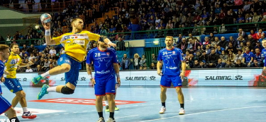 Лига чемпионов. БГК имени Мешкова отправился на матч против "Виве" — в составе нет Артема Кулака и Вячеслава Шумака