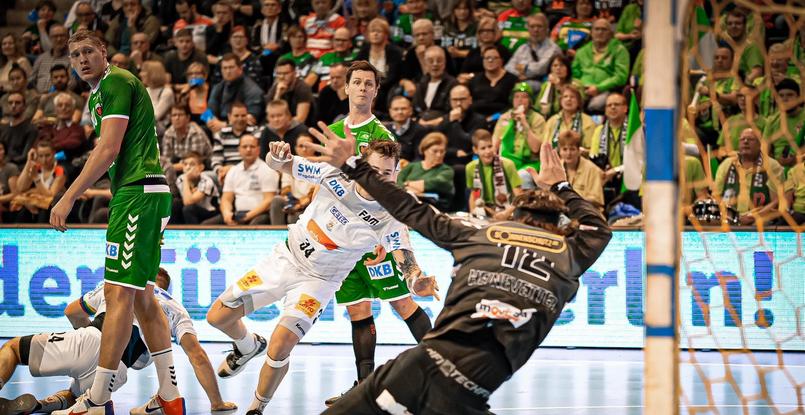 Бундеслига. В дебютном матче за "Берлин" Дайнис Криштопанс забросил четыре мяча, а его команда одержала важную победу над "Магдебургом"