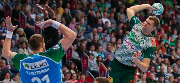 Бундеслига. В прошлом сезоне в турнире дебютировали 111 игроков. В их числе Виктор Киреев, Владислав Кулеш и Никита Плюто