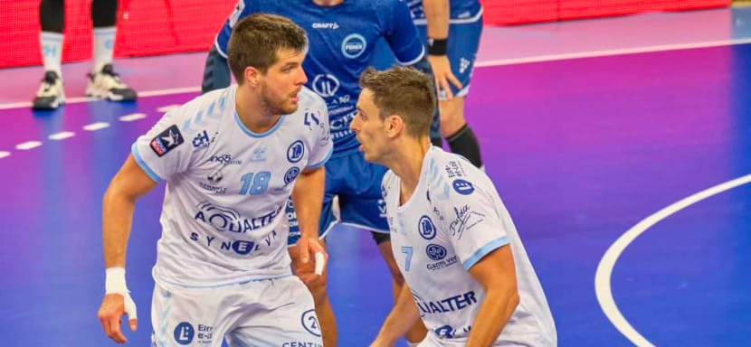 Франция. Кубок лиги. "Шартр" в серии послематчевых пенальти уступил "Кретею", несмотря на результативную игру Онуфриенко и Кудинова