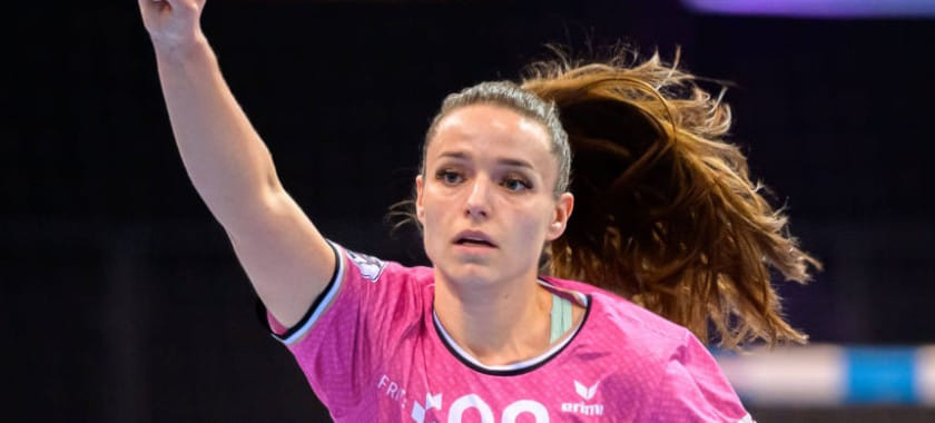 Германия. "Битигхайм" победил "Тюрингер", а "Метцинген" в серии пенальти переиграл "Ольденбург" в полуфиналах Кубка страны