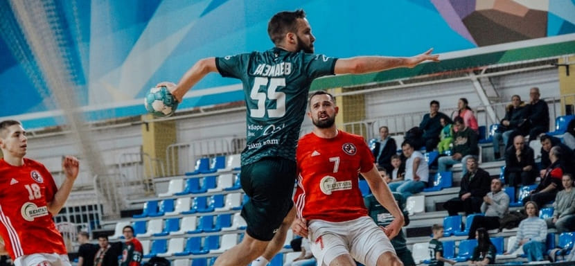 Правый крайний "Зиланта" Владислав Размаев получил денежный штраф за нарушение регламента