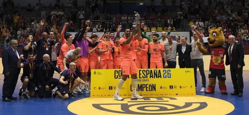 "Барселона" обыграла "Вальядолид" и стала обладателем Кубка Испании