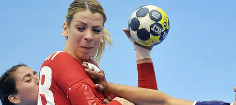 Польская полусредняя Александра Зых по окончании сезона покинет бундеслигу и продолжит карьеру в Румынии