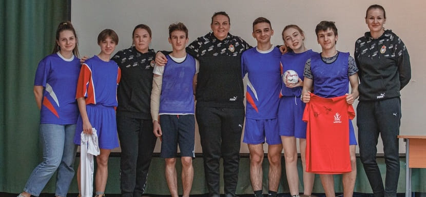 Olimpbet Суперлига. Гандболистки ЦСКА провели мастер-класс для учащихся одной из московских школ (ФОТО)