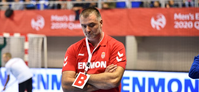 ЧЕ-2020. Ненад Перуничич: "Понимаю, что журналисты ищут новости и пытаются спровоцировать хаос. Но никакого хаоса в сборной Сербии нет"