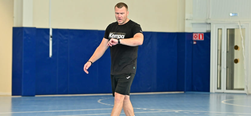 "Девочки молодцы, за лето ничего не накусали!" Александр Колотев — о физподготовке "Черноморочки"