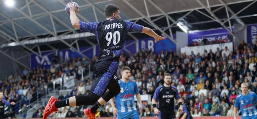 22-летний правый крайний ставропольского "Виктора" Максим Пихтярев остаток сезона проведёт в "Ростове" из высшей лиги