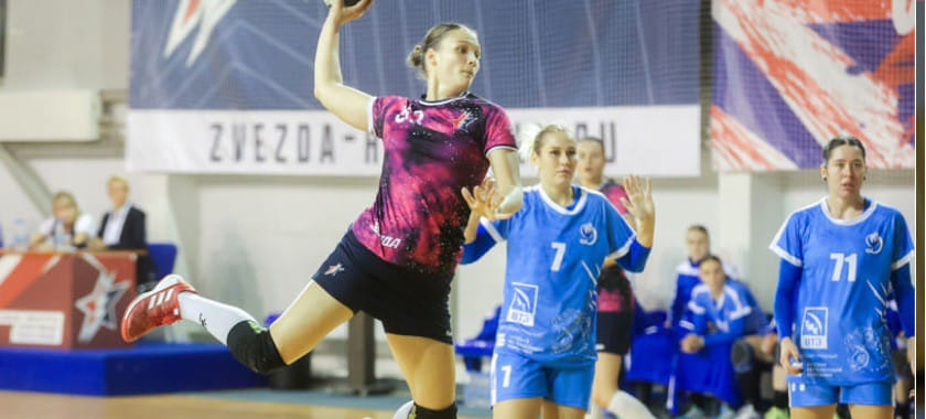 Линейная звенигородской "Звезды" Валентина Шальнова выбыла минимум на полгода — у неё разрыв крестообразной связки колена