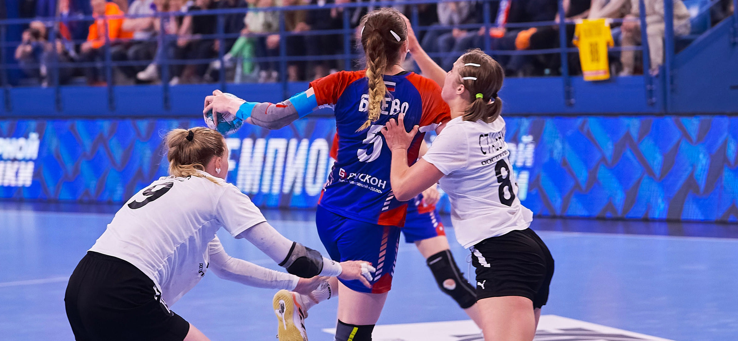 Olimpbet Cуперлига. Александр Тарасиков: "Третья игра вроде бы легко складывалась для ЦСКА, но напряжение чувствовалось почти до самого конца"