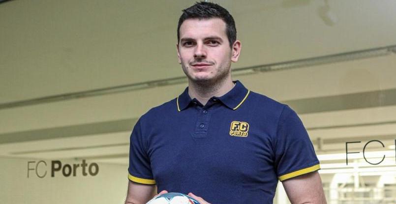 Полусредний немецкого "Геппингена" и кандидат в сборную Хорватии Иван Слишкович со следующего сезона будет выступать за "Порту"