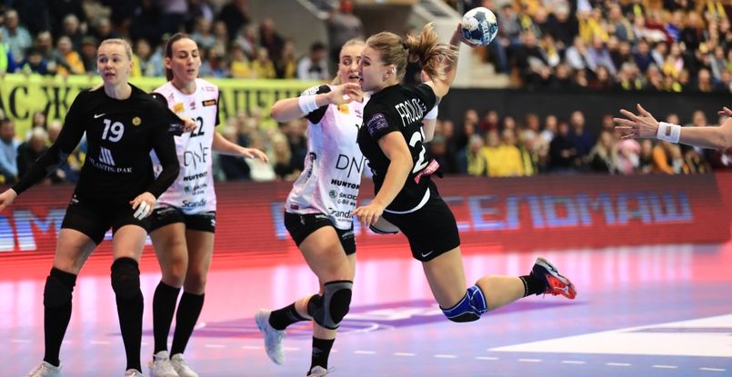 Delo Лига чемпионов. Разыгрывающая "Ростов-Дона" Ярослава Фролова вошла в пятерку лучших новичков турнира в нынешнем сезоне