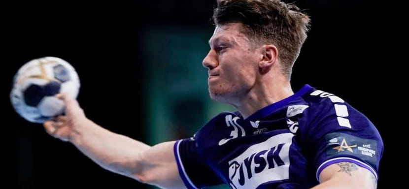 Трансферный слух. Левый полусредний сборной Дании и "Гудме" Аарон Менсинг в новом сезоне станет игроком "Мельзунгена"