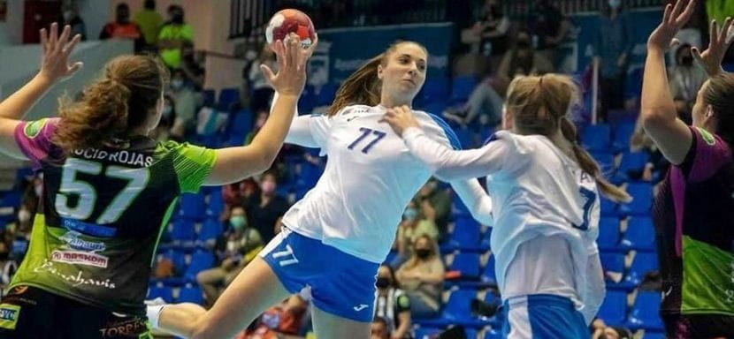 Франция. 27-летняя хорватская полусредняя Ана Мария Гаврич до конца сезона будет защищать цвета "Бреста"