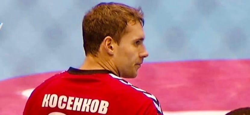 Россия. Левый крайний астраханского "Динамо" Сергей Косенков стал рекордсменом по числу сыгранных минут во взрослых соревнованиях