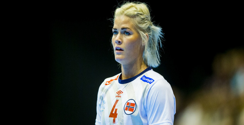 Полусредняя "Дьера" Вероника Кристиансен: "Играя за клуб, ты настраиваешься на победу в каждом поединке. Точно так же и в сборной Норвегии"