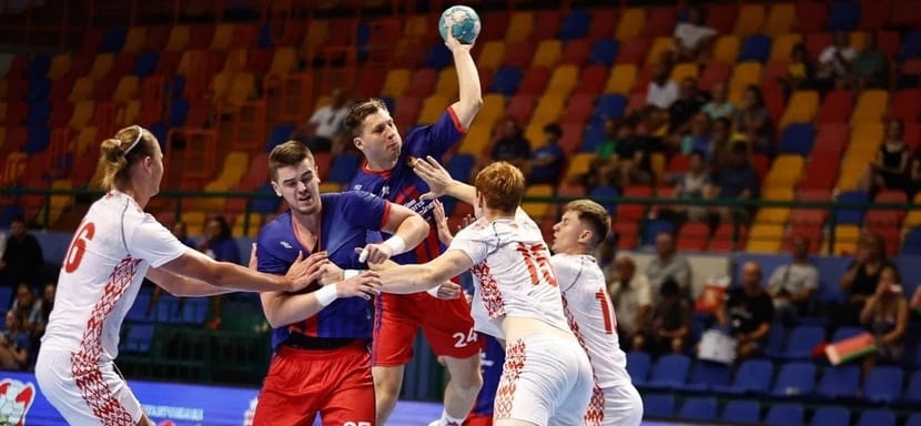 Второй игровой день предсезонного турнира в Бресте начался с победы московских армейцев над экспериментальным составом сборной Беларуси