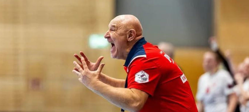 Главный тренер "Тюрингера" Херберт Мюллер о "Людвигсбурге": "Их нужно заставить вернуть титулы, они обманщики и мошенники"