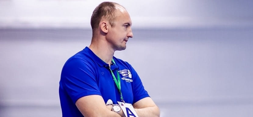 Главный тренер новороссийской "Черноморочки" Максим Бабичев пропустит матч в Чехове со "Звездой" по состоянию здоровья