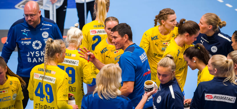 Дания. "Нюкебинг" на выезде нанес поражение столичному "Аяксу"