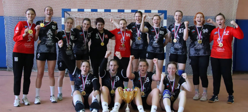 Первая лига. "Вешняки" в финале женского турнира обыграли команду СШОР Приморского района Санкт-Петербурга и стали победителями сезона