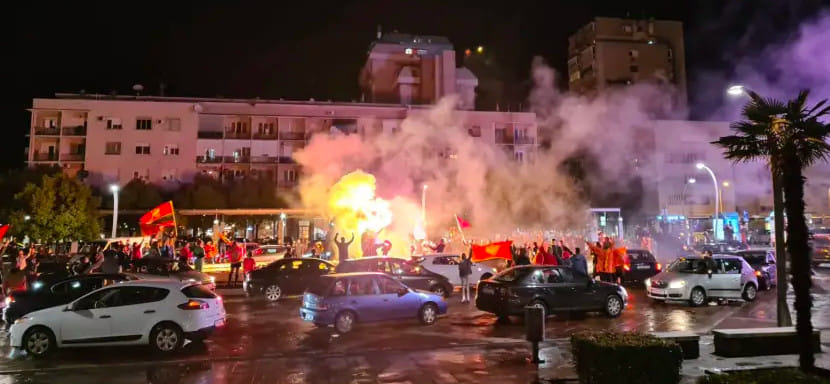 ЧЕ-2022. На улицах черногорских городов накануне вечером был яркий праздник после бронзы женской сборной на континентальном турнире