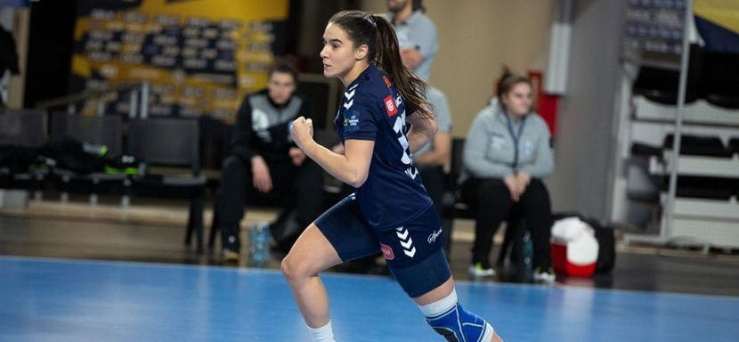 Балканы. Правая крайняя Нина Булатович возвращается в "Будучность". Вратарь Армей Аттингре продлила контракт с клубом из Черногории