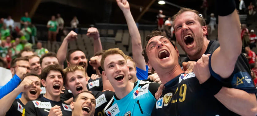 13 лет спустя. "Берлин" не позволил "Ольборгу" попасть в сказку и прошёл в "финал четырёх" ЛЧ