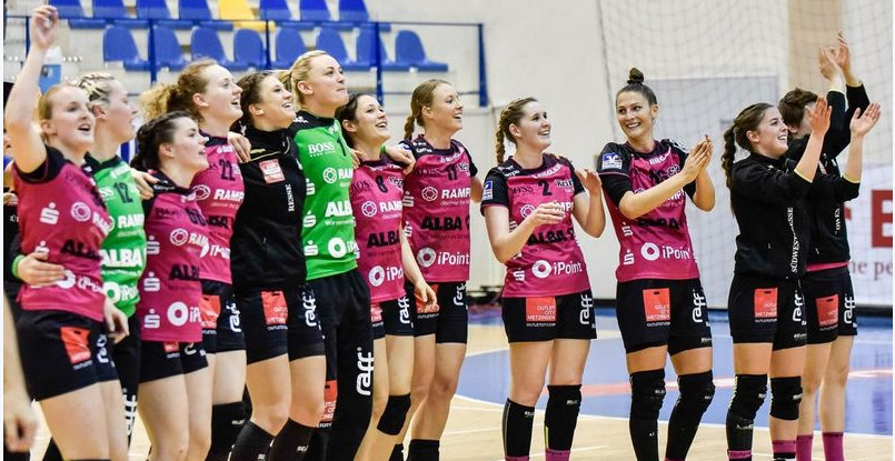 Кубок ЕГФ. Немецкие "розовые леди" и итальянки из Салерно