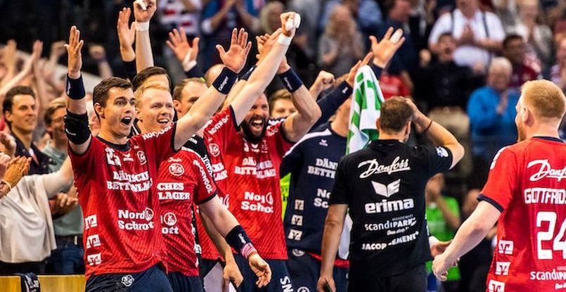 Бундеслига. Сегодня определится чемпион Германии и команды, которые покинут турнир