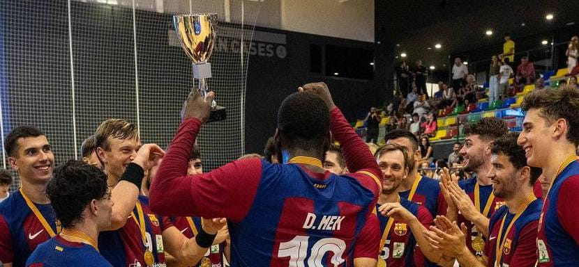 Испания. "Барселона" в 23-й раз стала обладателем Суперкубка Каталонии, разгромив "Гранольерс"