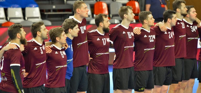 ЧЕ-2022. 25 гандболистов сборной Латвии будут готовиться к отборочному матчу с белорусами 13 марта. В их числе лидер команды Дайнис Криштопанс