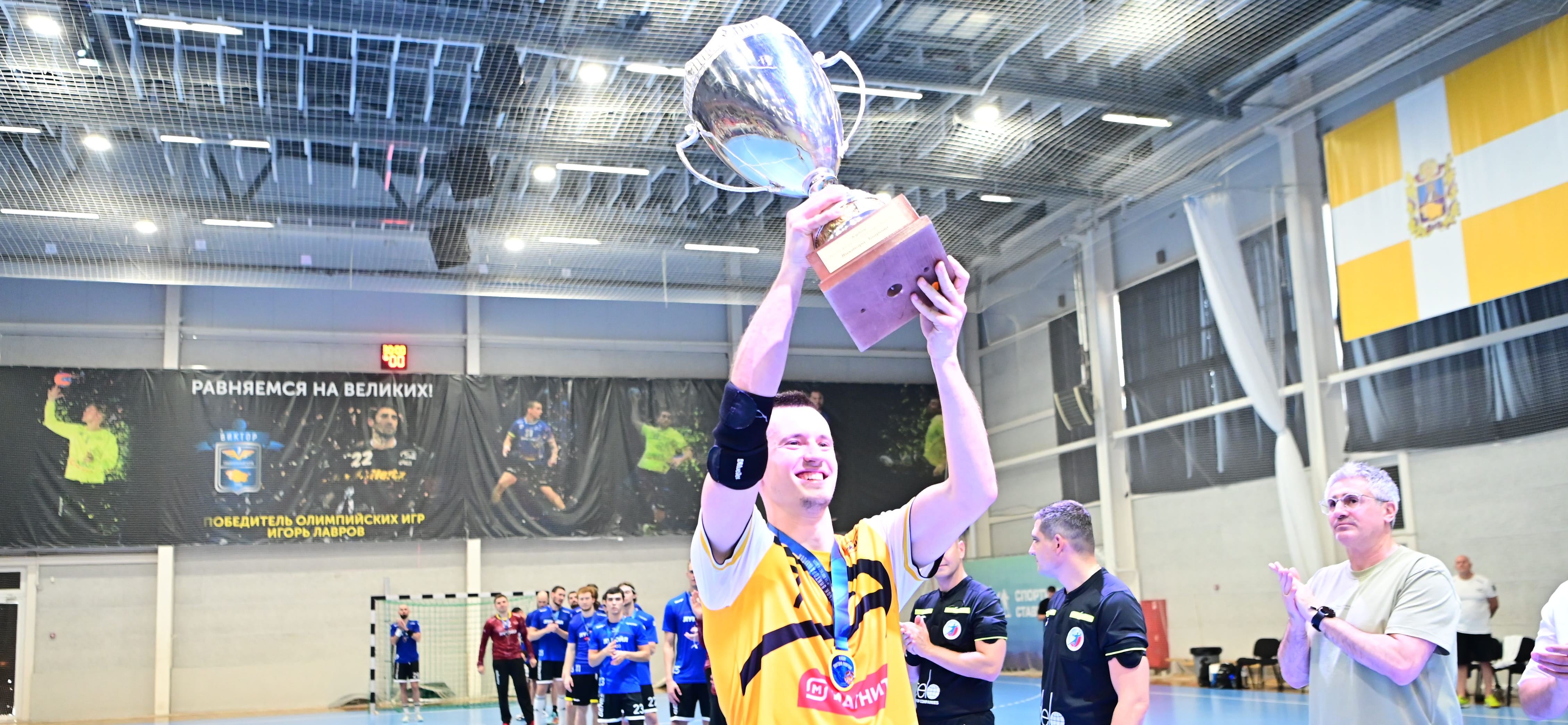 Буревестник расправил крылья. СКИФ в последнем туре умыкнул трофей. Итоги Кубка Лаврова