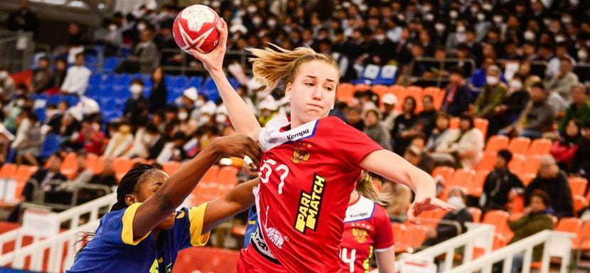 Олимпиада. Алексей Алексеев: "На позиции линейной рассчитываем на опыт Сень и Макеевой. У Илларионовой еще все впереди"